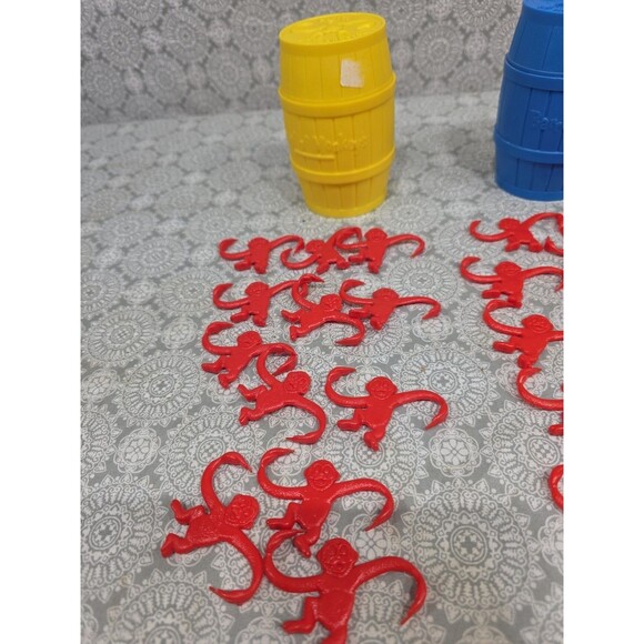 Barrel of Monkeys Game Vintage With Monkeys and Barrels READ - Picture 2 of 6